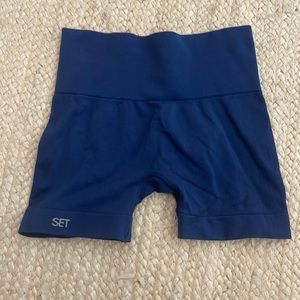 Set Active Navy Shorts